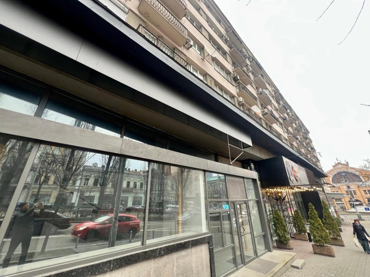 Apartments Near Arena City Kyiv Exterior photo